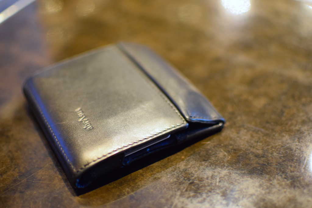 折り財布abrAsus アブラサス 薄い財布　ブッテーロ レザー 　ブラック